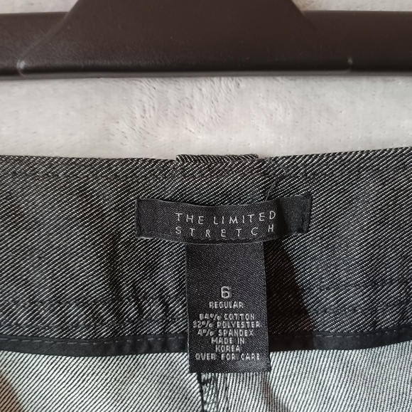 The Limited Stretch Women's  Black Dress Pants Pleated Size 6 Straight Leg. - Picture 11 of 11